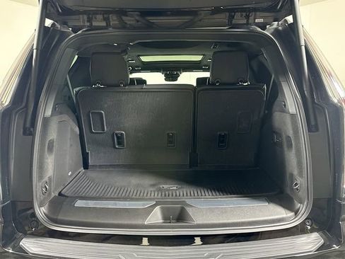 Used 2025 Cadillac Escalade Sport Platinum w/ LPO, Floor Liner Package AWD/4WD image 27