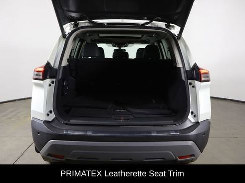 Used 2023 Nissan Rogue SV w/ SV Premium B Package image 17