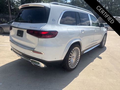 Used 2025 Mercedes-Benz Maybach GLS 600 4MATIC image 4