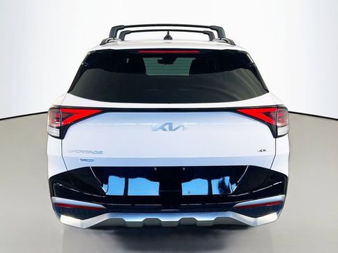 Used 2024 Kia Sportage SX image 7