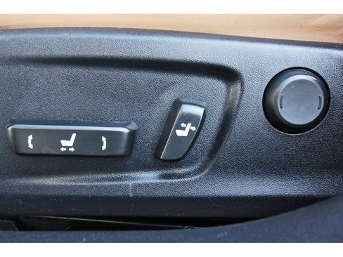 Used 2016 Lexus IS 300 AWD w/ Premium Package image 33