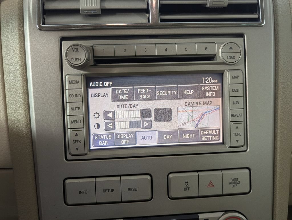 Used 2007 Lincoln MKX 2WD image 17