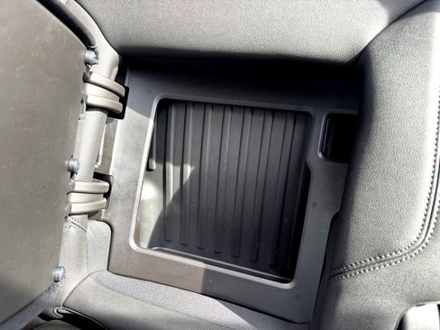 Used 2023 Chevrolet Silverado 1500 LT Trail Boss w/ LT Trail Boss Premium Package image 19