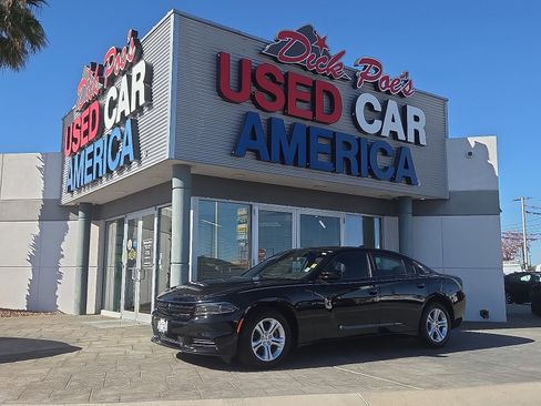 Used 2023 Dodge Charger SXT image 1