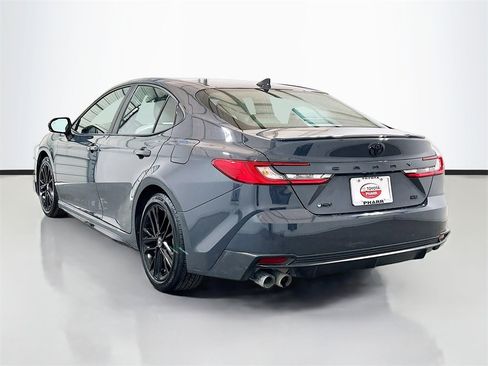 Used 2025 Toyota Camry LE image 6