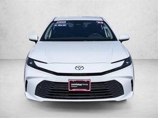 Used 2025 Toyota Camry LE video 2