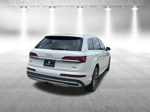 Used 2023 Audi Q7 2.0T Premium w/ Towing Package AWD/4WD image 5