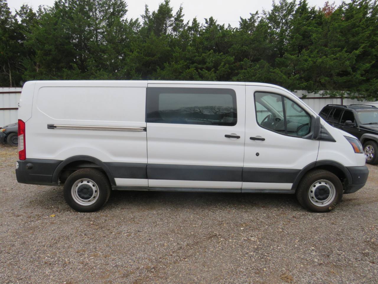 Used 2019 Ford Transit 250 148 Low Roof RWD image 19