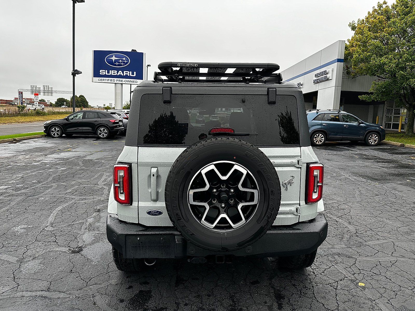Used 2023 Ford Bronco Outer Banks AWD/4WD image 4