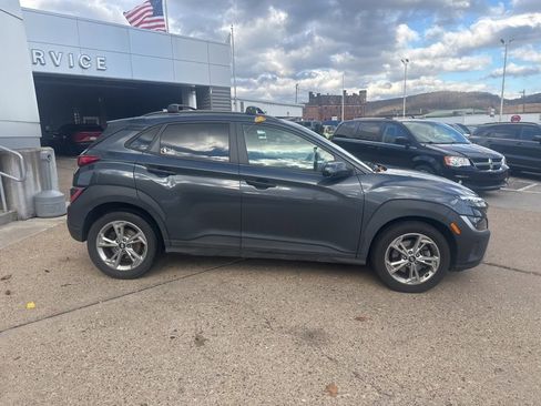Used 2022 Hyundai Kona SEL image 6