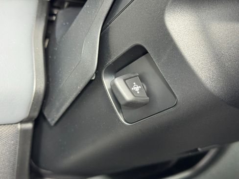 Used 2023 BMW iX M60 w/ Executive Package image 21