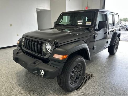 New 2025 Jeep Wrangler Sport S image 32