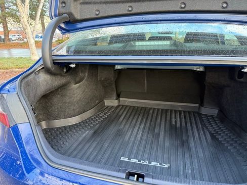 Used 2024 Toyota Camry XLE image 39