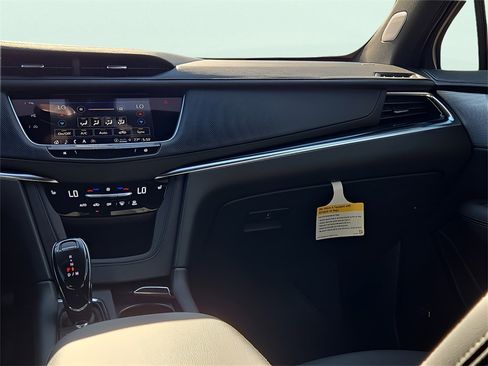 New 2025 Cadillac XT5 Premium Luxury w/ Technology Package image 20