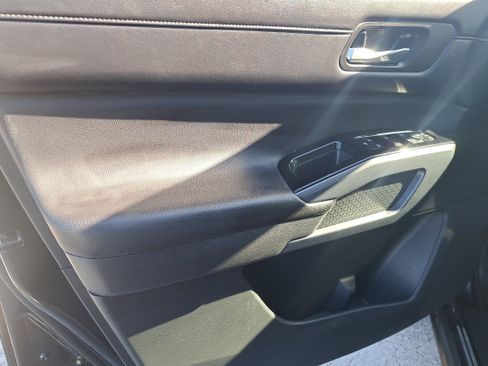 Certified 2023 Nissan Pathfinder SL w/ Black Appearance Package image 14