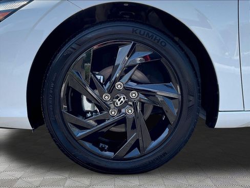 Certified 2026 Hyundai Elantra Sport FWD image 33