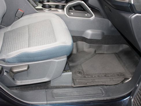 Used 2021 Ford Bronco Outer Banks image 17