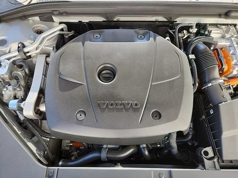 New 2024 Volvo S90 T8 Ultimate AWD/4WD image 16