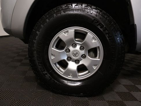 Used 2006 Toyota Tacoma PreRunner image 33