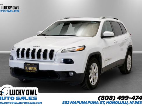 Used 2018 Jeep Cherokee Latitude w/ Safety Group FWD image 1