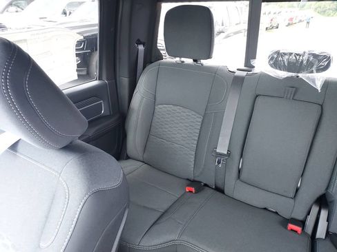 New 2026 RAM 2500 Big Horn AWD/4WD image 12