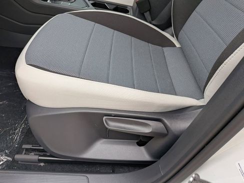 New 2026 Volkswagen Taos S image 20