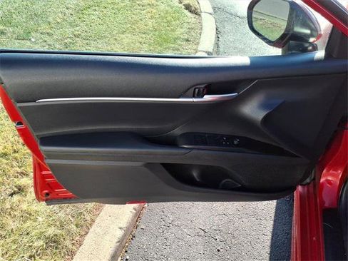 Certified 2023 Toyota Camry SE image 7