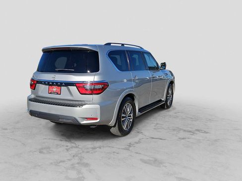 Used 2021 Nissan Armada SV w/ SV Appearance Package image 8