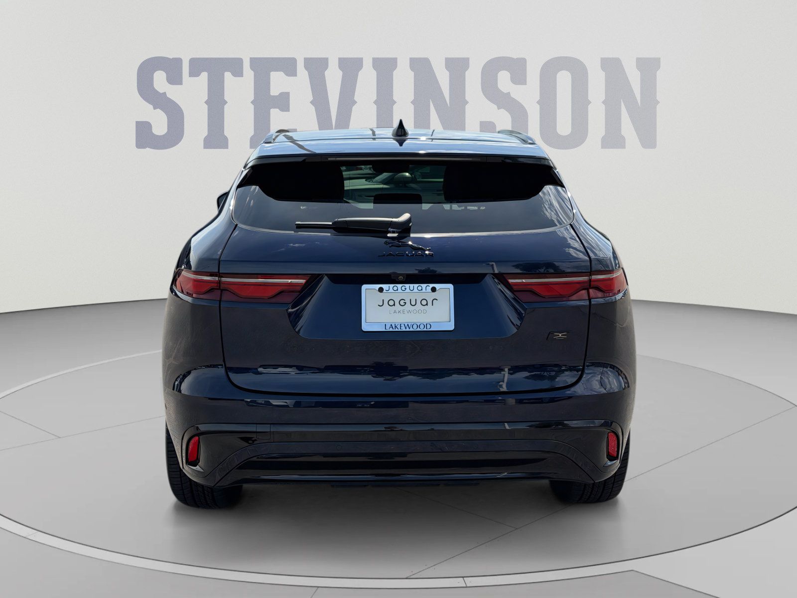 Used 2026 Jaguar F-PACE R-Dynamic S AWD/4WD image 4