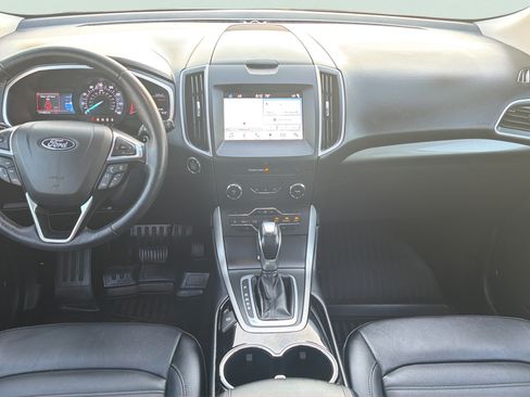 Used 2018 Ford Edge SEL w/ Equipment Group 201A AWD/4WD image 15