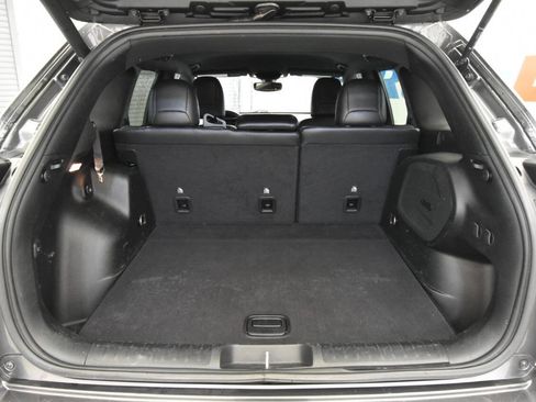 Used 2019 Jeep Cherokee High Altitude image 32