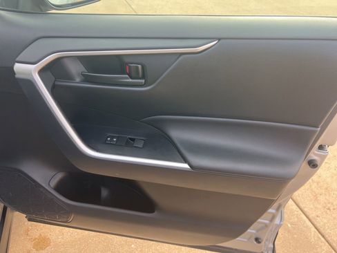 Used 2024 Toyota RAV4 LE image 22