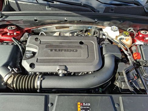 Used 2023 Buick Envision Essence image 27