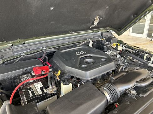 Used 2021 Jeep Wrangler Unlimited Sport image 11