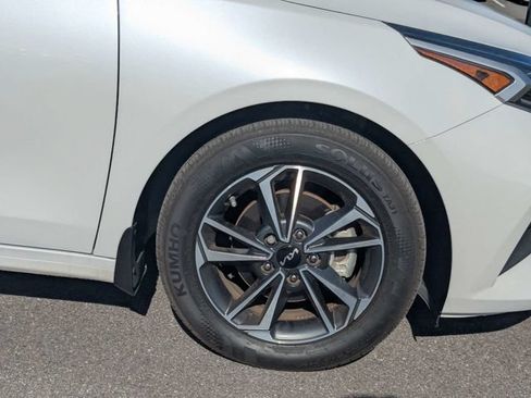 Used 2024 Kia Forte LXS FWD image 11