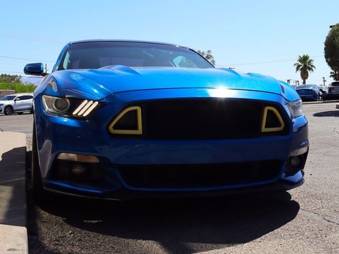 Used 2017 Ford Mustang GT w/ Enhanced Security Package RWD image 17
