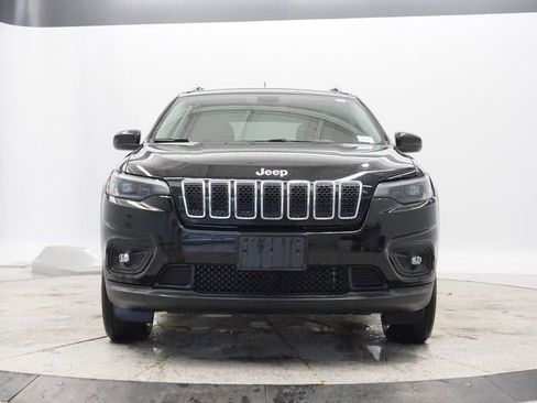 Certified 2019 Jeep Cherokee Latitude w/ Popular Appearance Group image 11