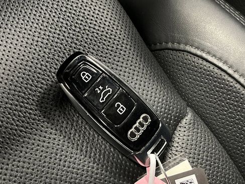 Used 2022 Audi Q7 3.0T Prestige w/ Prestige Package image 28