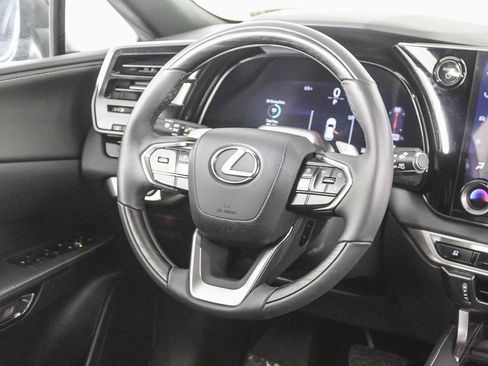 Used 2025 Lexus RX 350 image 16