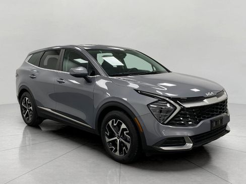 Used 2025 Kia Sportage EX image 1
