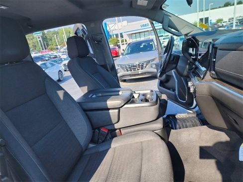 Used 2024 Chevrolet Silverado 2500 LT image 20