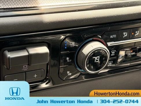 Used 2024 Chevrolet Silverado 1500 ZR2 w/ Technology Package AWD/4WD image 22