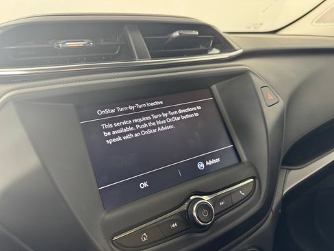 Used 2022 Chevrolet TrailBlazer LT w/ LPO, Blackout Package FWD image 22