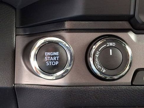 Used 2023 Toyota Tacoma TRD Off-Road image 25