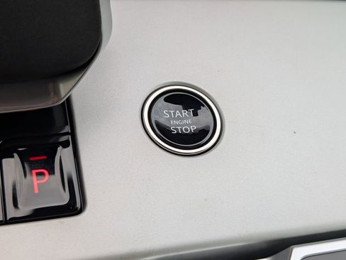 New 2026 Land Rover Range Rover SE AWD/4WD image 18