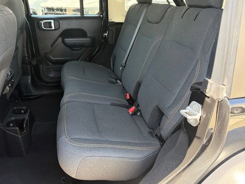 Used 2025 Jeep Wrangler Unlimited Sport AWD/4WD image 35