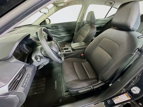 Used 2024 Nissan Altima 2.5 S image 12