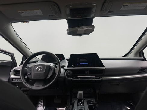 Used 2024 Toyota Prius LE image 10