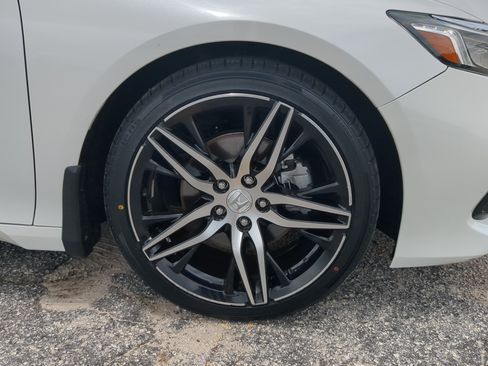 Used 2021 Honda Accord Touring image 9