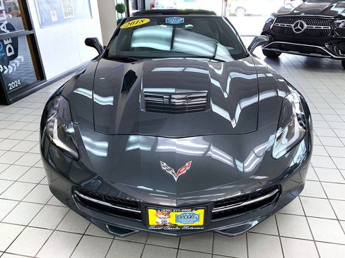 Used 2018 Chevrolet Corvette Stingray Coupe w/ 1LT RWD image 4